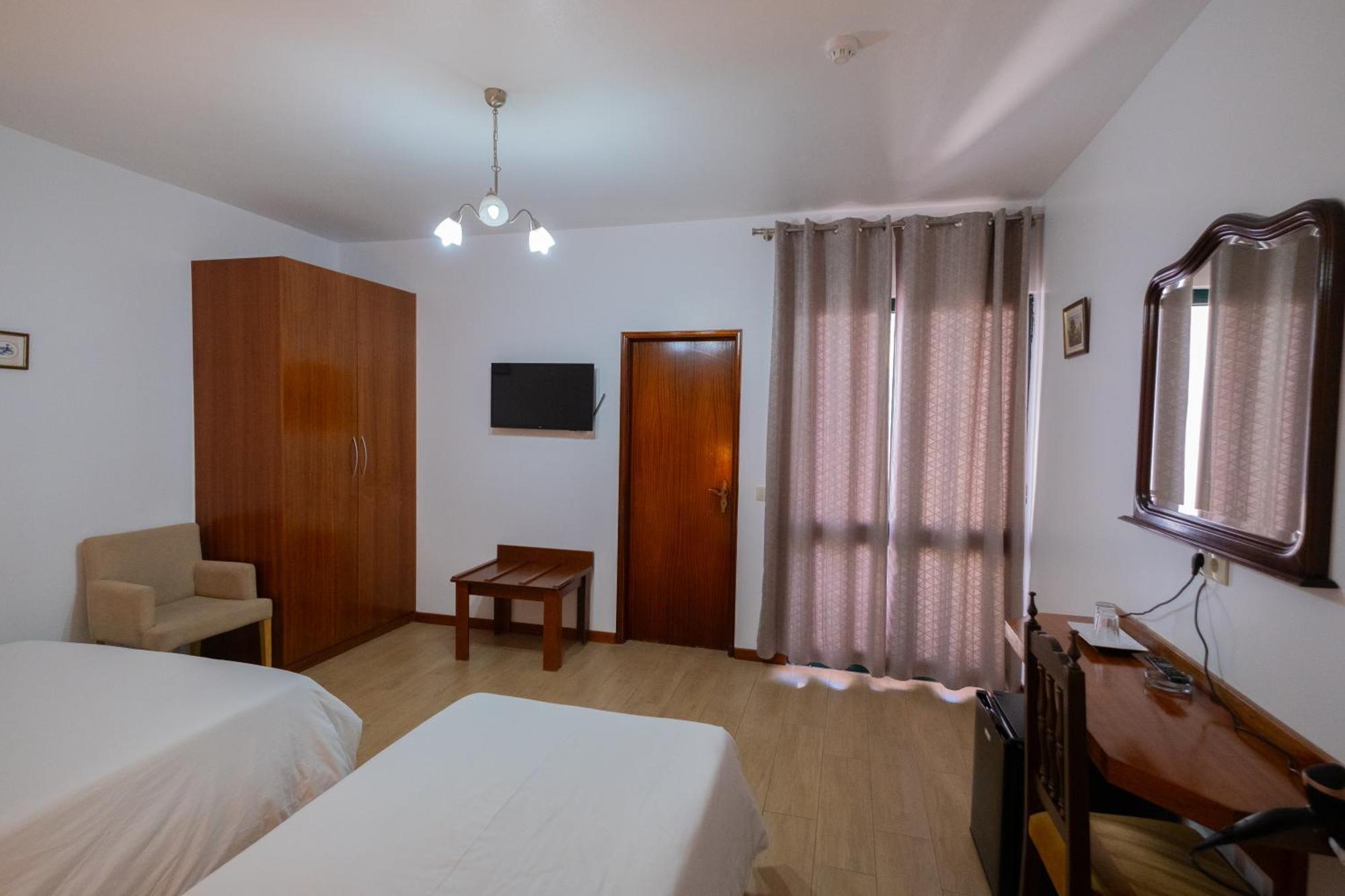 Hotel Residencial Familia Machico  Esterno foto