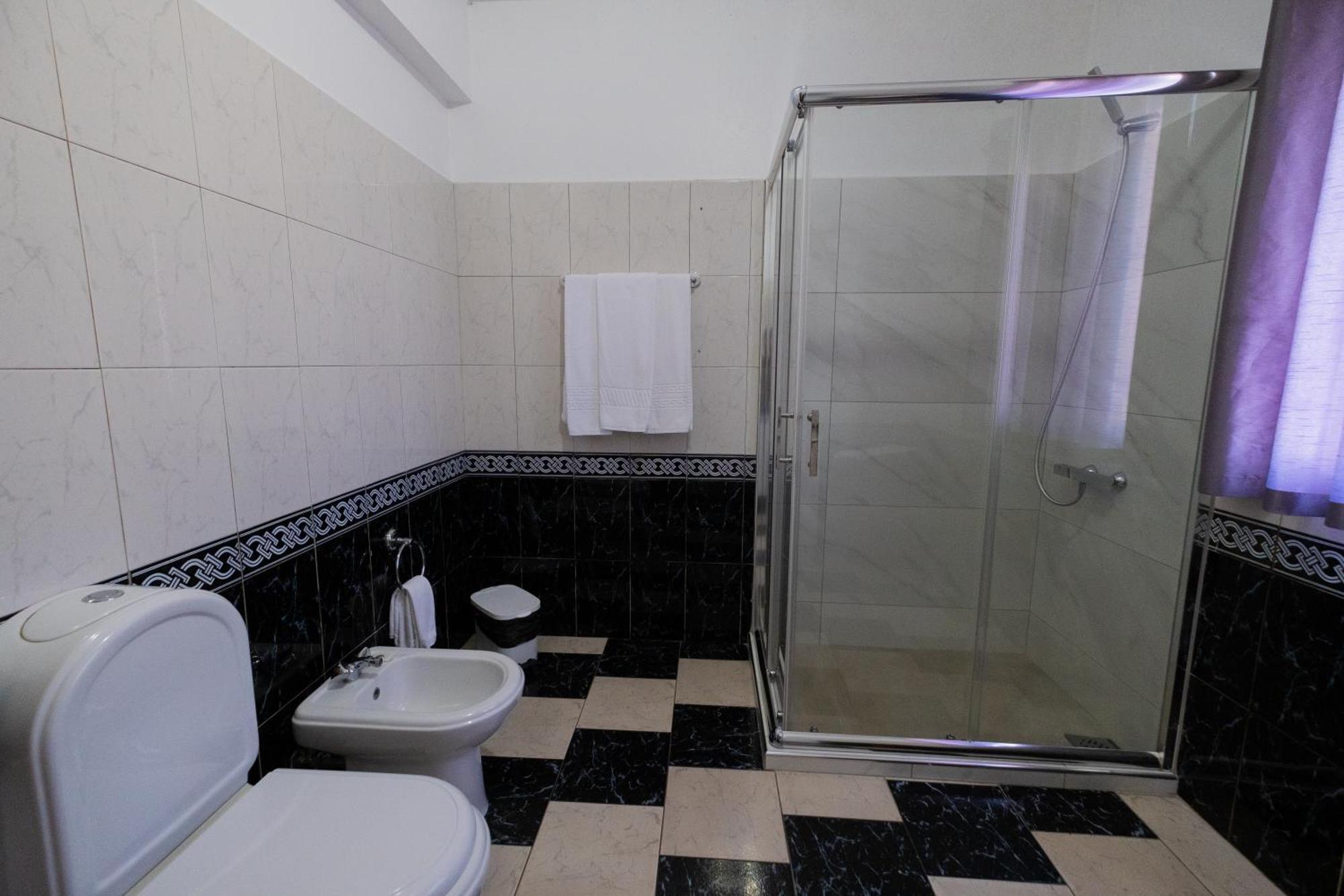 Hotel Residencial Familia Machico  Esterno foto
