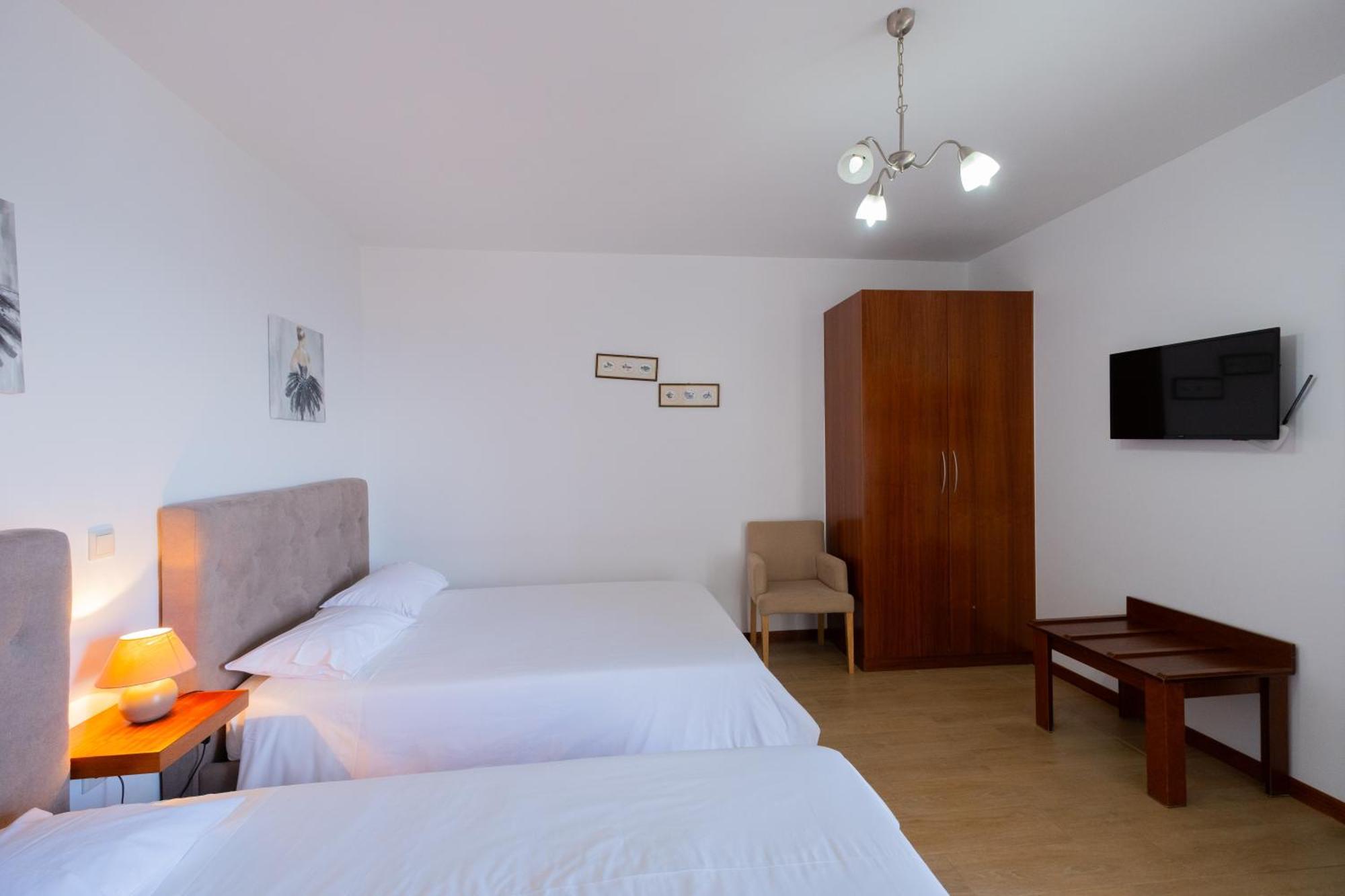 Hotel Residencial Familia Machico  Esterno foto